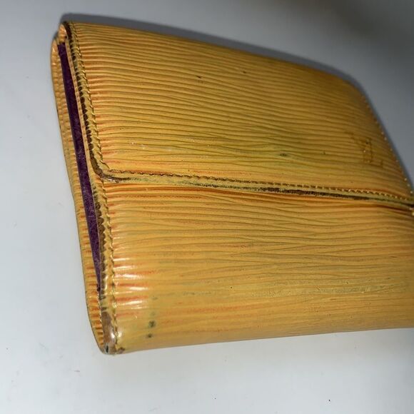 Louis Vuitton Epi Leather Compact Wallet Yellow - Picture 6 of 8
